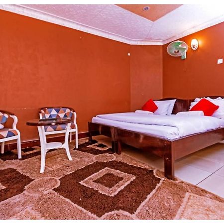 Royal Lake View Gardens Kampala Eksteriør billede