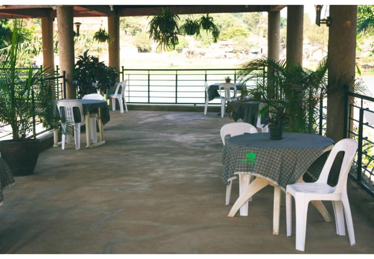 Royal Lake View Gardens Kampala Eksteriør billede