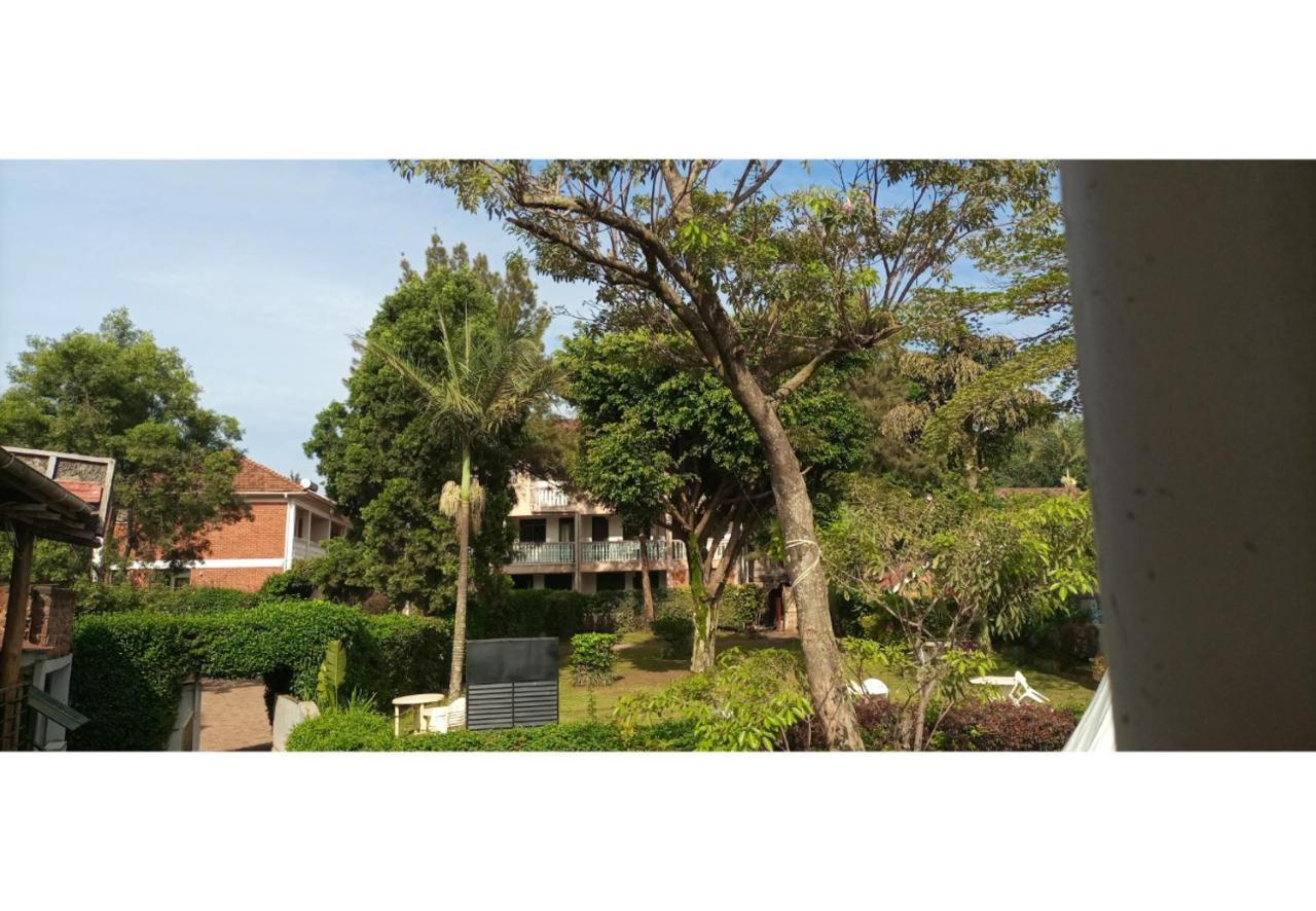 Royal Lake View Gardens Kampala Eksteriør billede