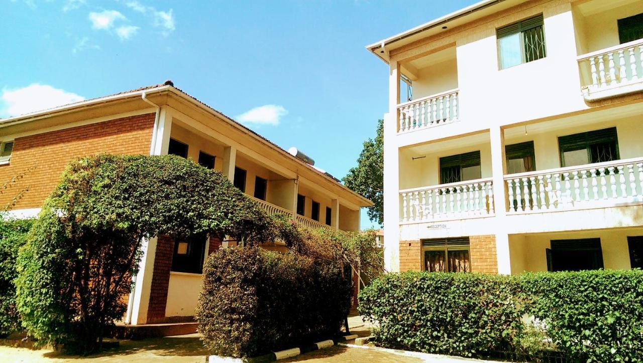 Royal Lake View Gardens Kampala Eksteriør billede