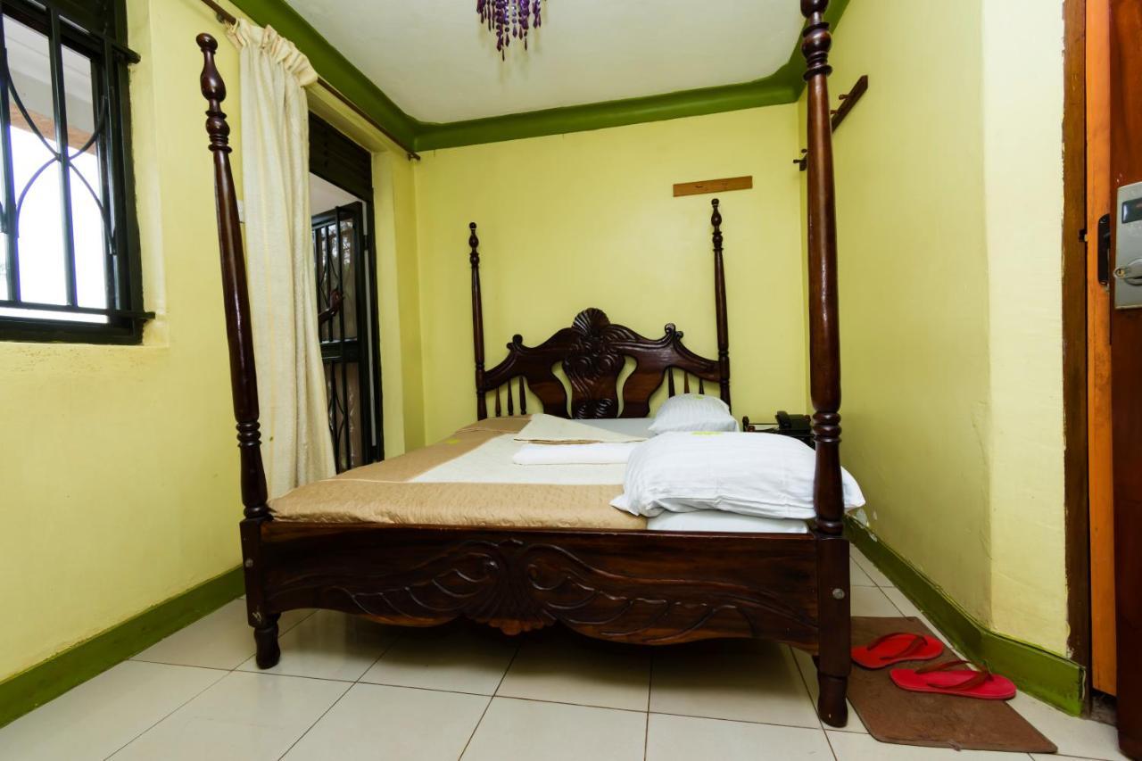 Royal Lake View Gardens Kampala Eksteriør billede